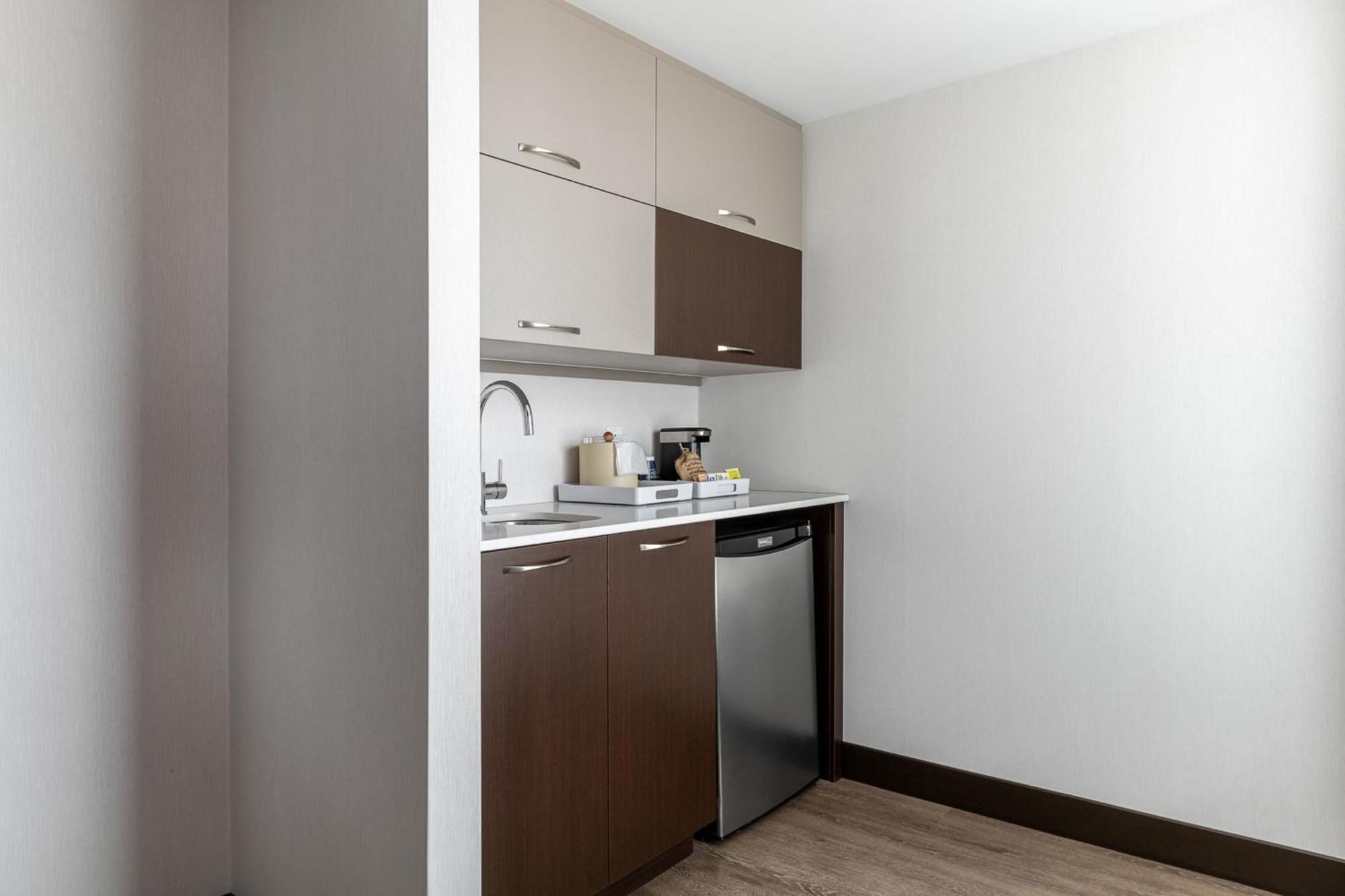 Four Points By Sheraton Levis Convention Centre Ngoại thất bức ảnh