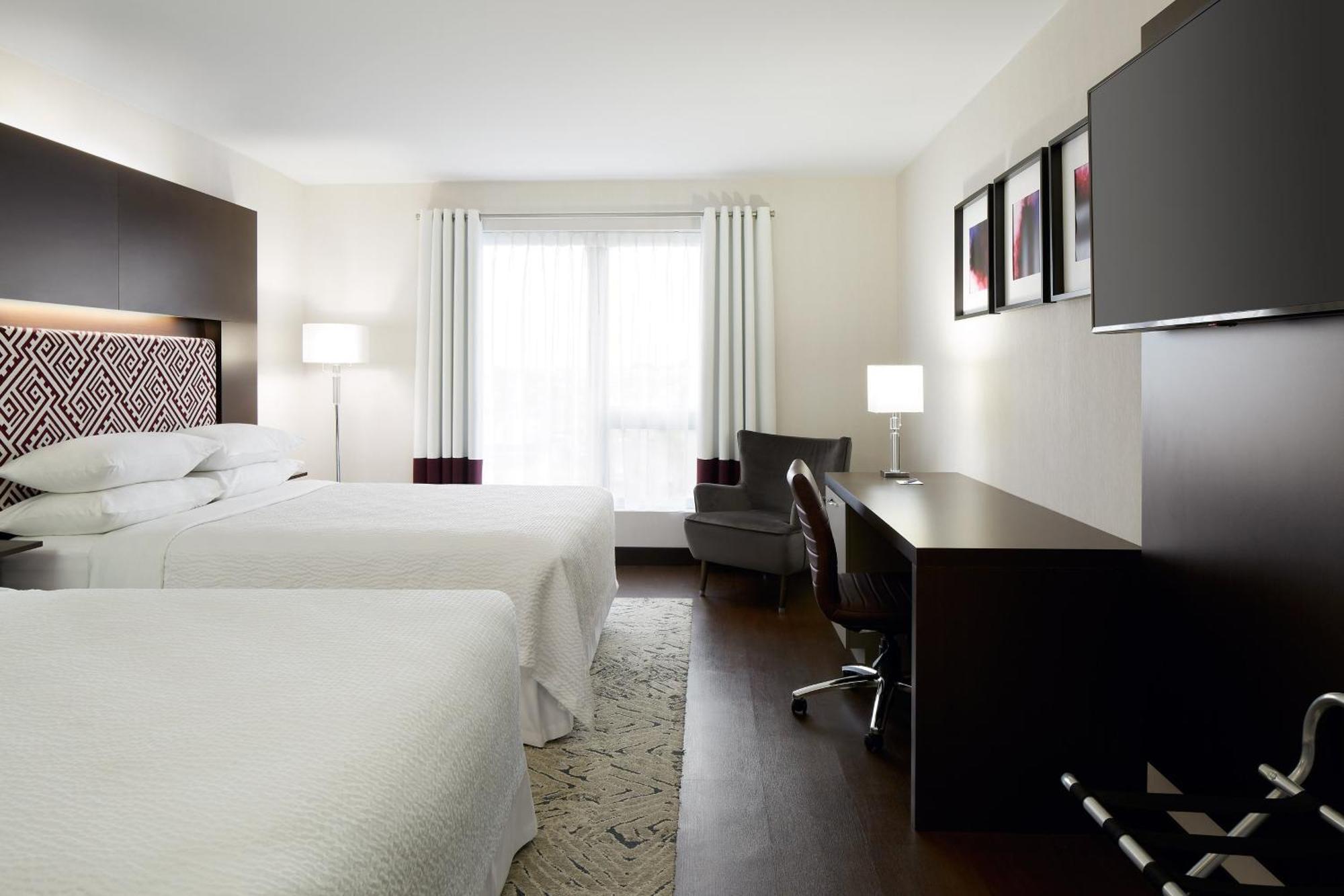 Four Points By Sheraton Levis Convention Centre Ngoại thất bức ảnh