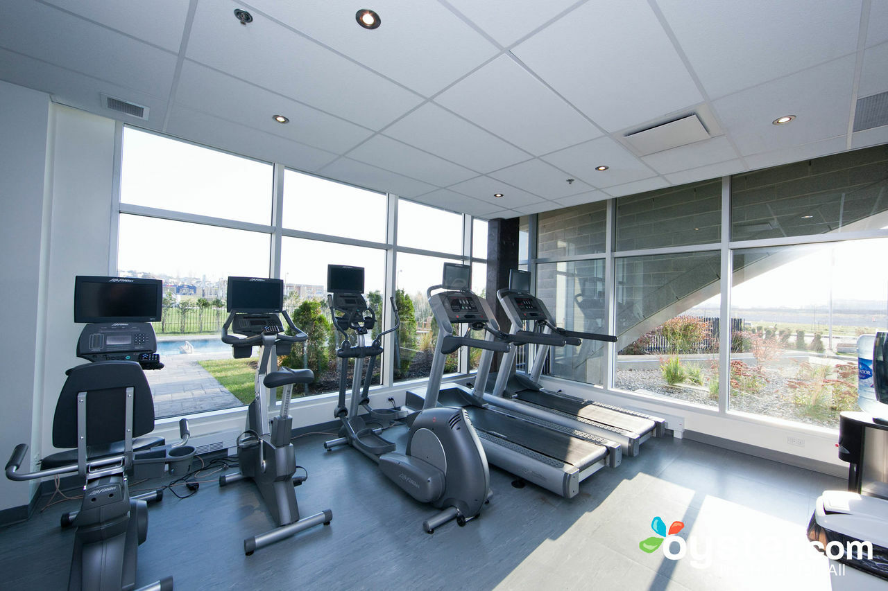 Four Points By Sheraton Levis Convention Centre Ngoại thất bức ảnh