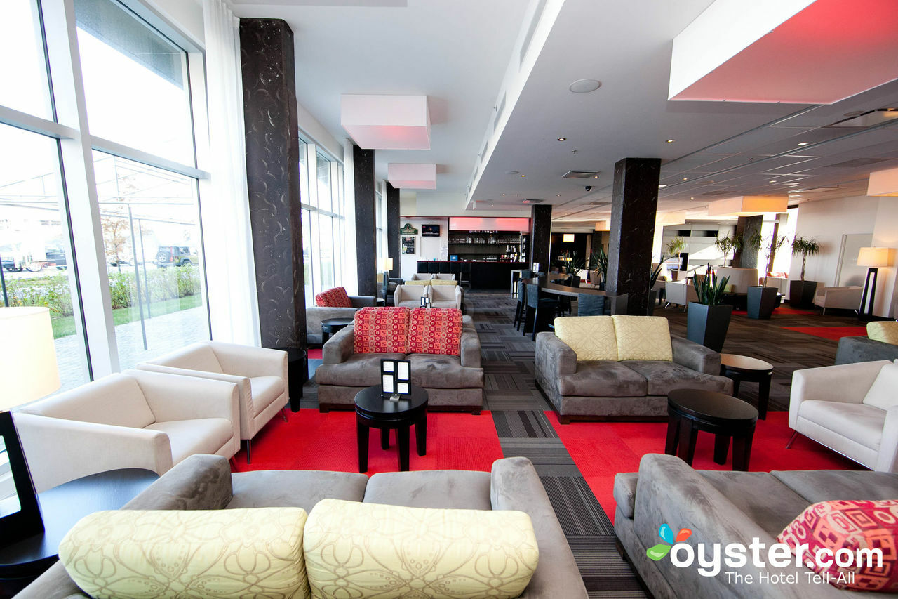 Four Points By Sheraton Levis Convention Centre Ngoại thất bức ảnh